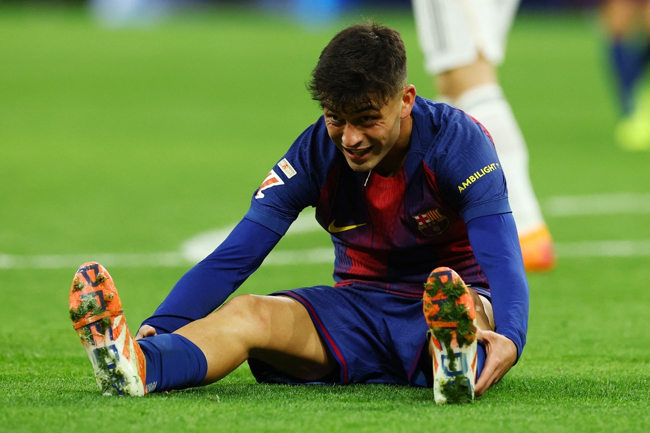 الشكوك تحوم حول مشاركة بيدري في مباراة برشلونة ضد فياريال