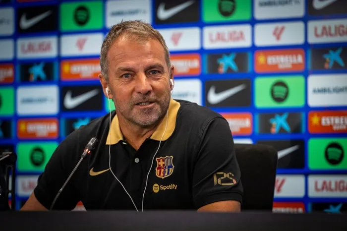 فليك يثور على الفيفا: “ما حدث مع رافينيا مزحة!”